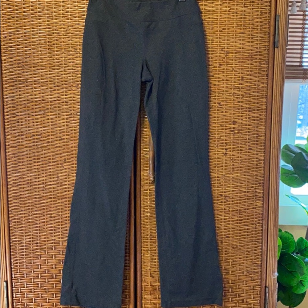 Prana grey flared yoga pants like new size XS